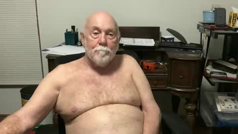 dack47 online show from April 28, 3:44 am