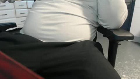 dadbod740 online show from April 30, 5:42 pm