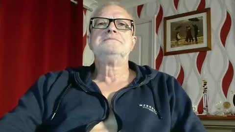 Brian ... online show from September 30, 8:12 pm