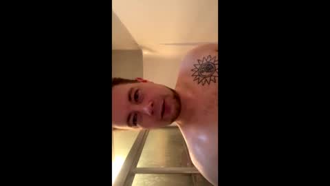 Snapshot of daddycam33 chatting on February 27, 10:42 pm DaddyCam33 online show from February 27, 10:42 pm