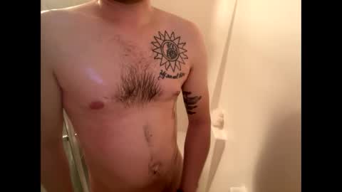 Snapshot of daddycam33 chatting on January 11, 10:18 pm DaddyCam33 online show from January 11, 10:18 pm