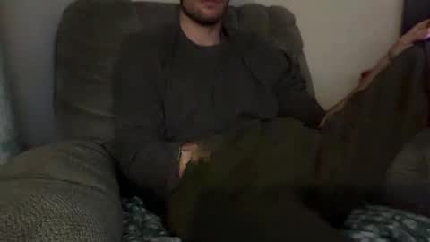 Snapshot of daddydoesit69 chatting on January 3, 3:05 am Leo online show from January 3, 3:05 am