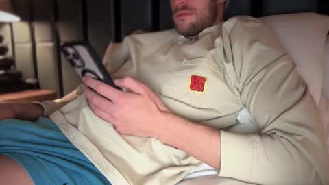 Snapshot of daddydoesit69 chatting on January 10, 6:49 pm Leo online show from January 10, 6:49 pm