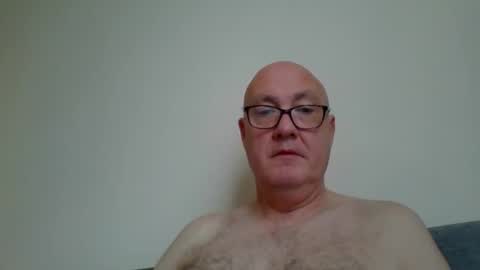 daddyhere4uall6 online show from November 9, 10:19 am