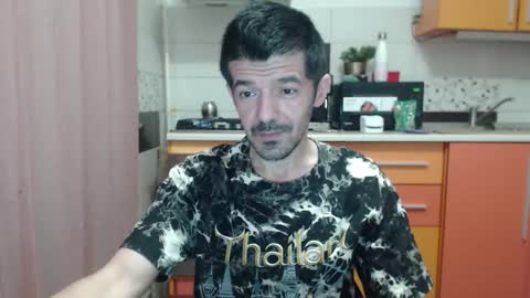 daddynextdoor86 online show from December 18, 5:36 am