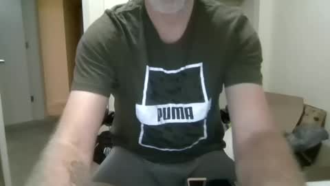 Snapshot of daddysbigdick4u chatting on October 11, 4:05 am daddysbigdick4u online show from October 11, 4:05 am