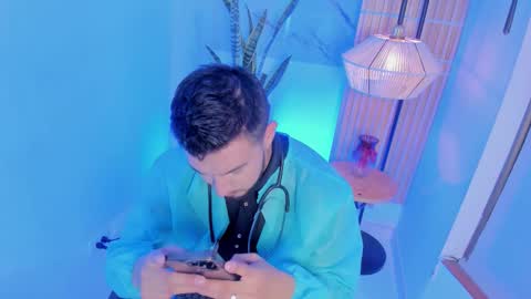 dalton_white online show from September 29, 12:46 pm