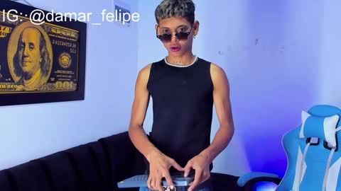 Snapshot of damar_felipe chatting on January 18, 7:04 am damar_felipe online show from January 18, 7:04 am