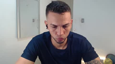 Damian online show from September 8, 6:07 pm