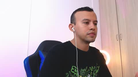 Damian Wish online show from March 11, 7:43 pm