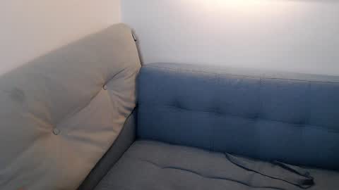 Snapshot of damiano_skinny chatting on December 13, 2:21 am my show from 300-1000 UTC online show from December 13, 2:21 am