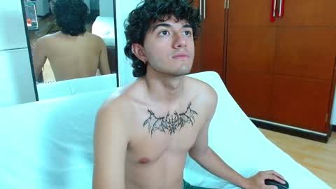 Damiano online show from January 3, 2:19 pm