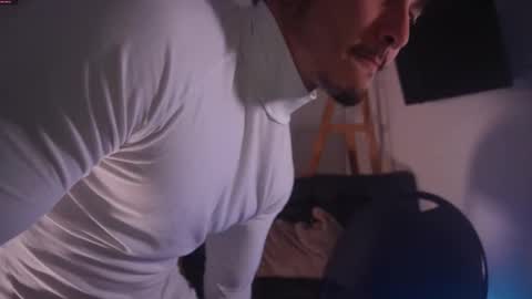 insta damn8   --------  online show from November 7, 11:30 pm