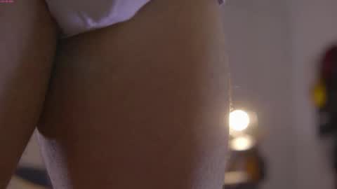 insta damn8   --------  online show from October 16, 9:12 pm