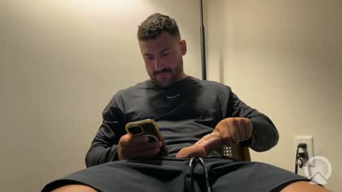 Clyde online show from November 15, 8:05 am