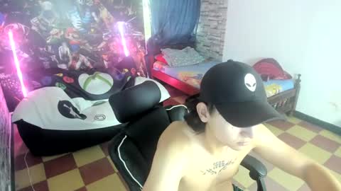 Snapshot of dan_cristancho chatting on September 28, 1:31 pm dan cristancho online show from September 28, 1:31 pm
