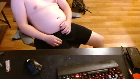 Snapshot of danci85 chatting on March 3, 11:23 pm danci85 online show from March 3, 11:23 pm