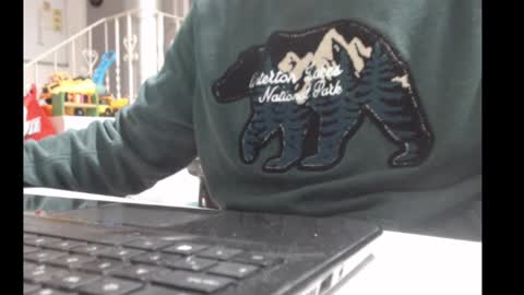 Snapshot of dani_alpina chatting on January 11, 2:36 pm dani_alpina online show from January 11, 2:36 pm