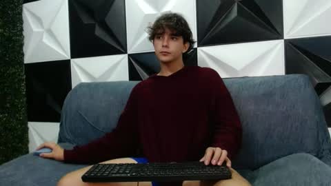 dani_cumboy online show from December 11, 2:00 am