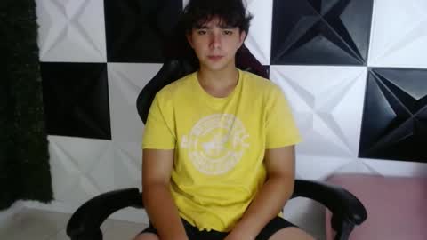 dani_cumboy online show from December 31, 3:55 am