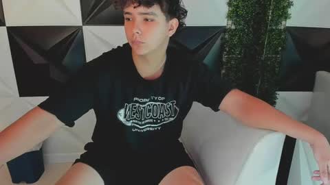 dani_cumboy online show from October 11, 3:49 pm