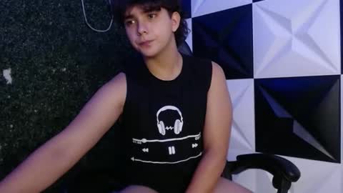 dani_cumboy online show from March 6, 8:52 am