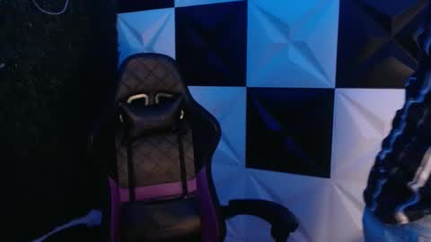 dani_cumboy online show from February 25, 3:20 am