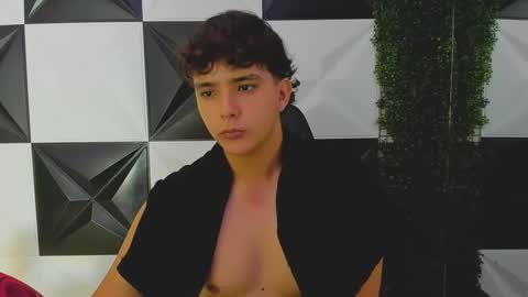 dani_cumboy online show from September 24, 1:42 pm