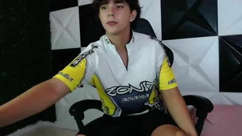 dani_cumboy online show from December 19, 5:07 am