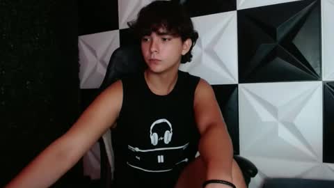 dani_cumboy online show from December 28, 2:22 am