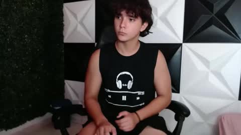 dani_cumboy online show from December 26, 2:33 am