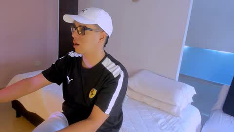 Daniel online show from November 18, 2:54 pm