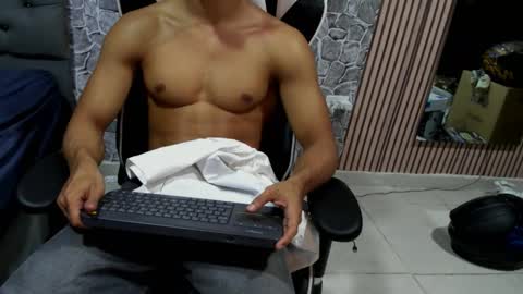 daniel_leconte online show from February 5, 8:21 am