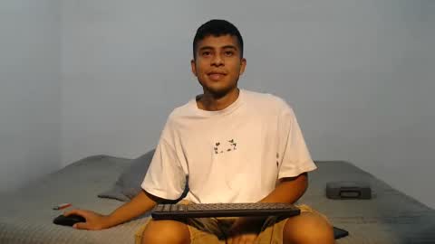 Snapshot of danielitopapii chatting on February 6, 3:37 am danielitopapii online show from February 6, 3:37 am