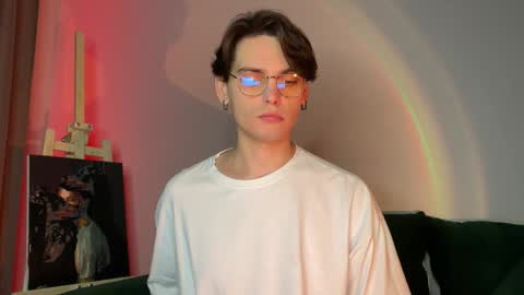 danieltuckerr online show from December 20, 6:59 pm