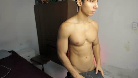 danii_apolo online show from June 22, 1:59 pm