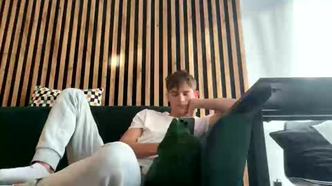 danio hot online show from December 17, 11:28 am