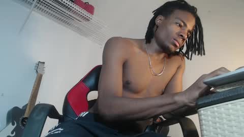 Snapshot of dann_hill1 chatting on March 11, 12:11 am dann hill1 online show from March 11, 12:11 am