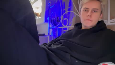 danny online show from December 2, 1:36 pm