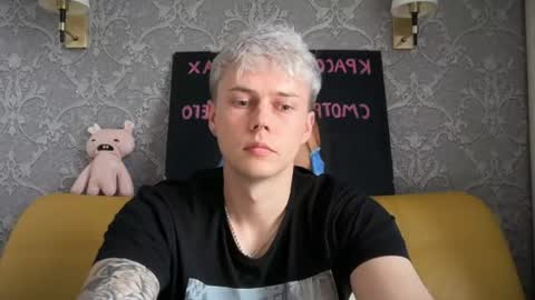danny online show from June 10, 11:23 am