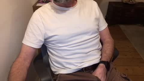 dannybuoy2 online show from April 5, 10:50 pm