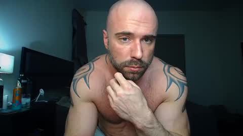 Snapshot of dannysteelexxx chatting on December 10, 4:02 am Danny Steele online show from December 10, 4:02 am