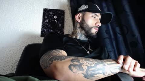 dante_d_angelo_ online show from September 23, 7:29 am