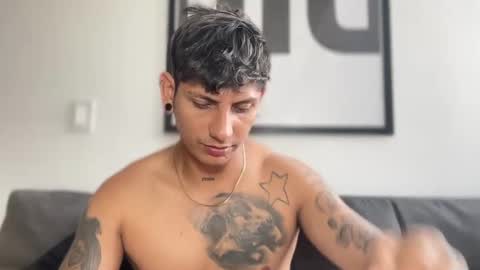 Dante dos online show from December 25, 12:58 pm