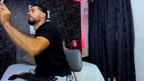 Snapshot of dante_sstrong chatting on January 13, 2:21 pm Dante Sstrong online show from January 13, 2:21 pm