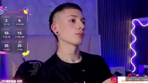  David  online show from February 21, 7:48 pm