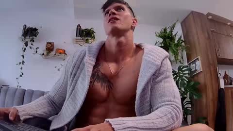 Snapshot of dantecummingss chatting on February 12, 4:11 pm Dante online show from February 12, 4:11 pm