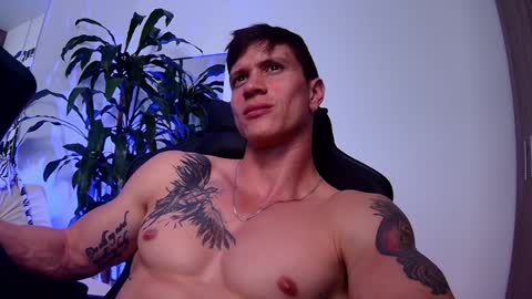 Snapshot of dantecummingss chatting on January 7, 7:49 pm Dante online show from January 7, 7:49 pm