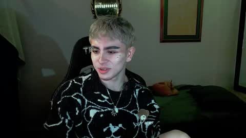 danteobscuro online show from November 22, 6:13 am