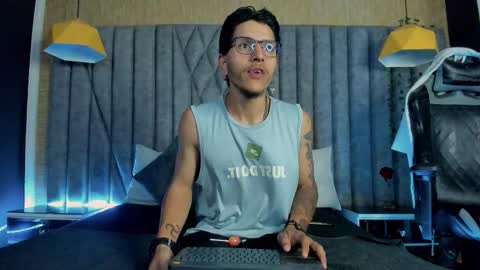 Dante online show from March 1, 11:15 pm